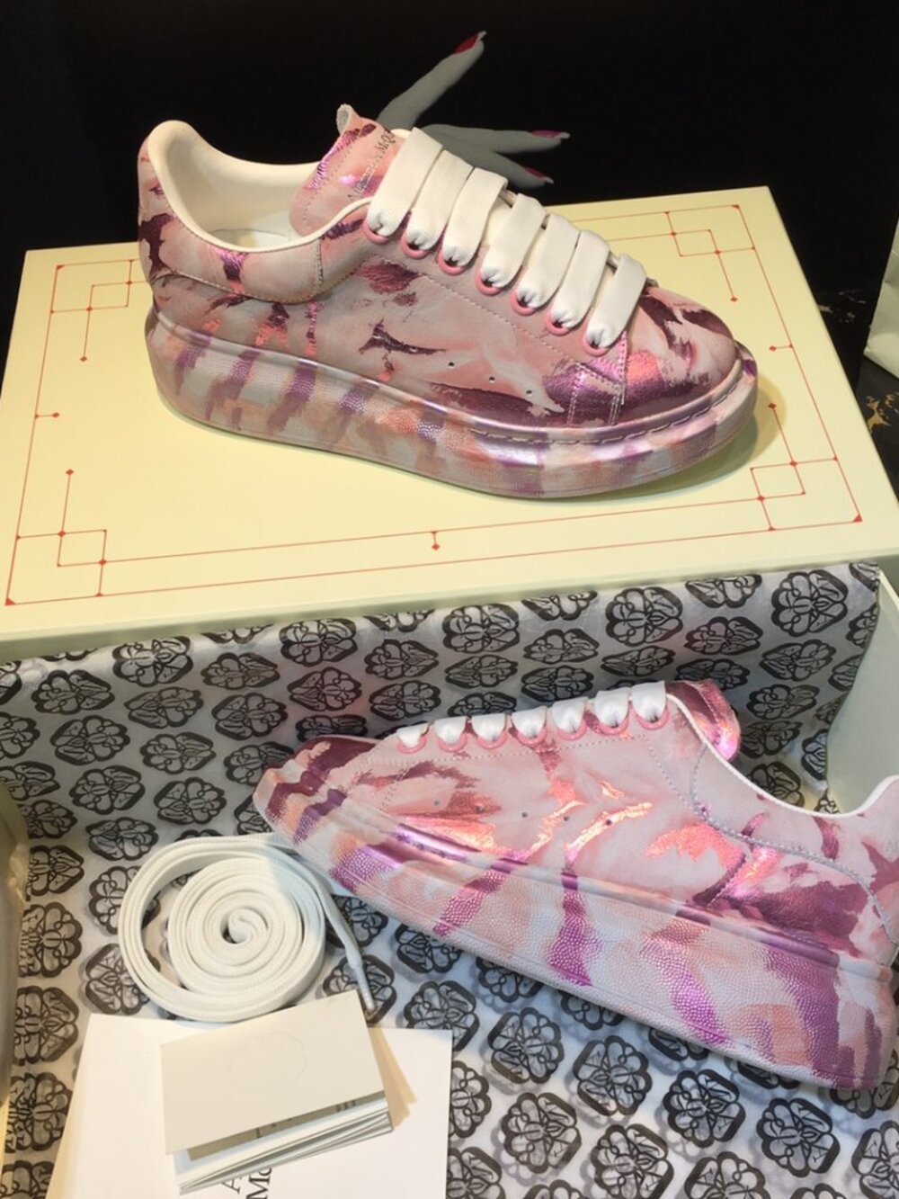 Alexander McQueen Ombre Dusty Pink Platform Sneakers - Picture 6 of 7